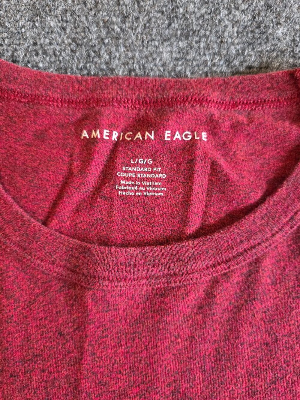 American Eagle Burgundy Pocket Tee Men's Large